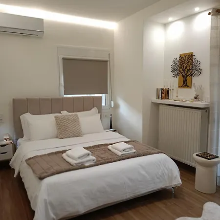 Maris Elegant Apartamento Tríkala